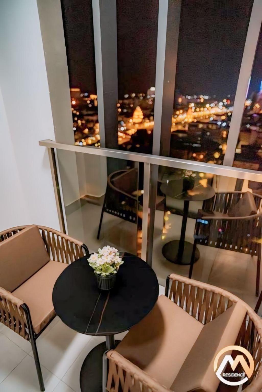 Hotel Serviced Condo Unique Infinity Pool With Mekong River View Phnom Penh Exterior foto