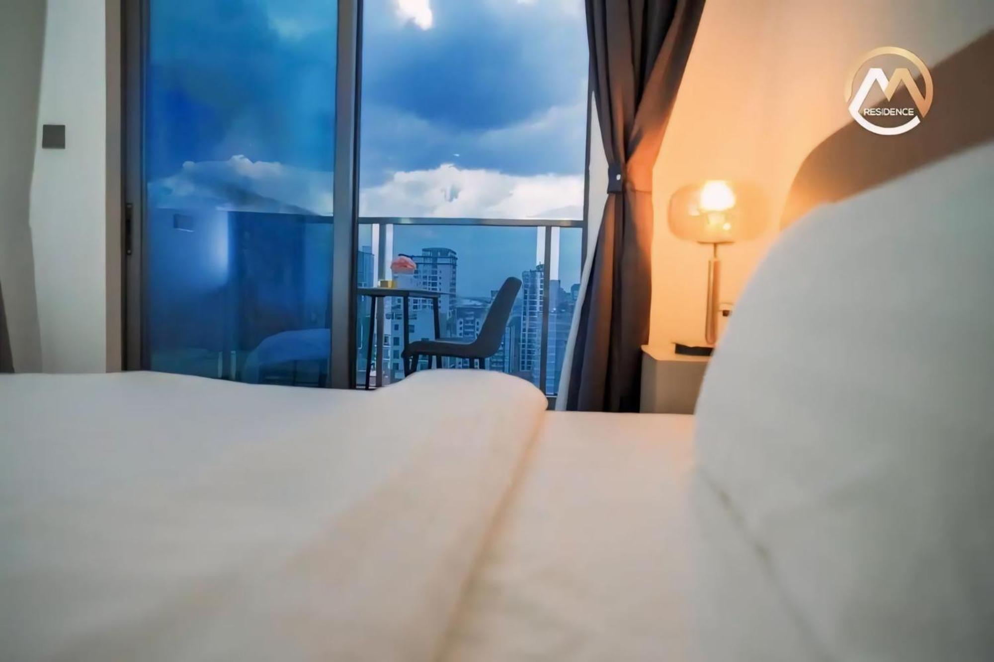 Hotel Serviced Condo Unique Infinity Pool With Mekong River View Phnom Penh Exterior foto