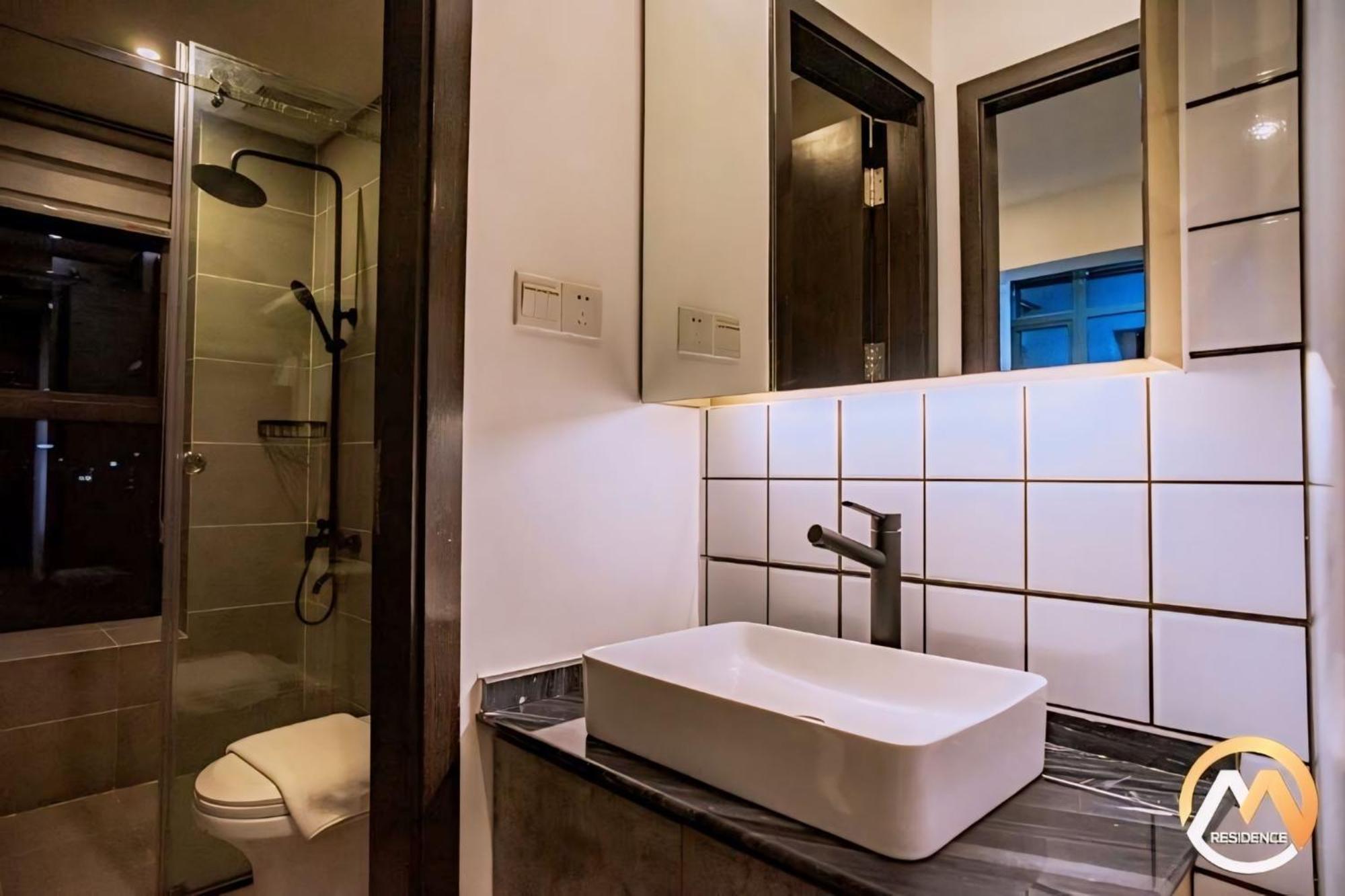 Hotel Serviced Condo Unique Infinity Pool With Mekong River View Phnom Penh Exterior foto
